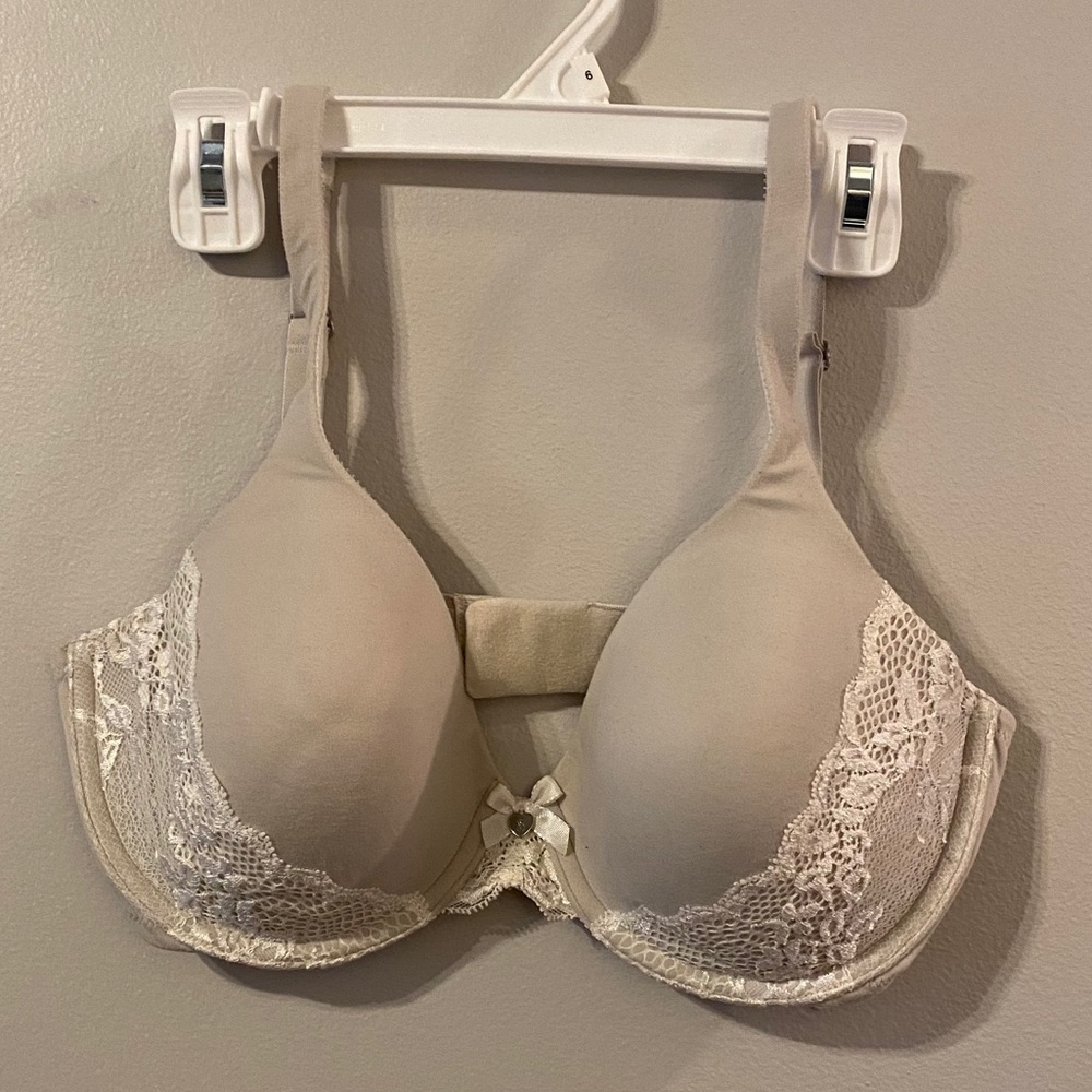Victoria’s Secret Underwire Bra